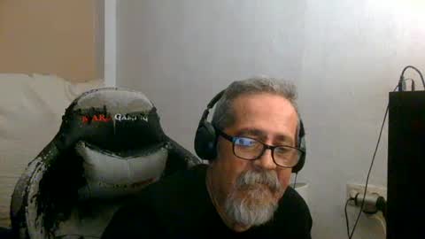 Snapshot of neron401 chatting on 07.19.26 neron401 online show from 07.19.26