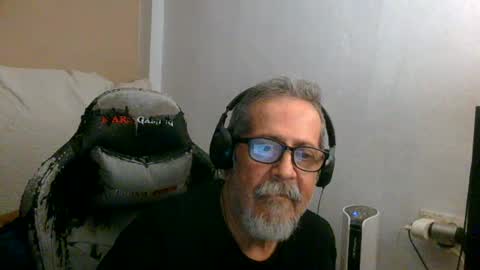 Snapshot of neron401 chatting on 07.23.26 neron401 online show from 07.23.26