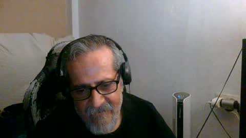 Snapshot of neron401 chatting on 07.25.26 neron401 online show from 07.25.26