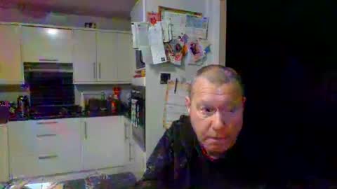 Snapshot of nesuk chatting on 11.29.25 nesuk online show from 11.29.25
