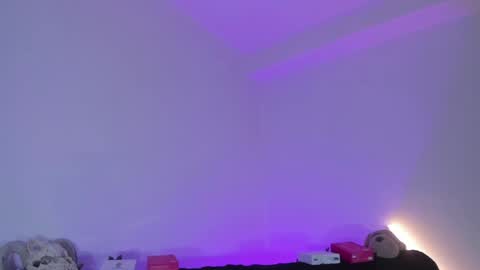 Marie    online show from 04.16.26