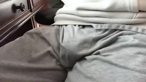 Snapshot of nevrsaynevr2000 chatting on 09.16.25 nevrsaynevr2000 online show from 09.16.25