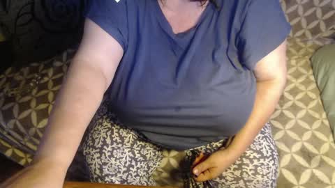 Snapshot of new_milf chatting on 06.05.26 Lilly online show from 06.05.26