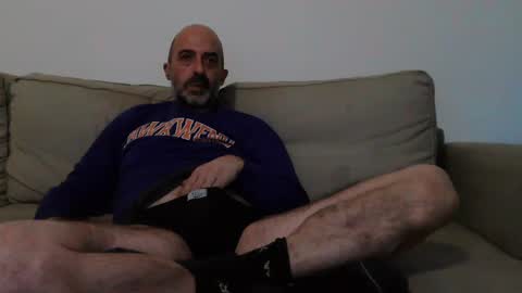 Snapshot of new_simi_74 chatting on 12.22.24 simi online show from 12.22.24