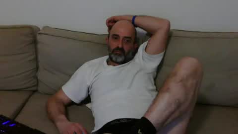 Snapshot of new_simi_74 chatting on 02.14.25 simi online show from 02.14.25