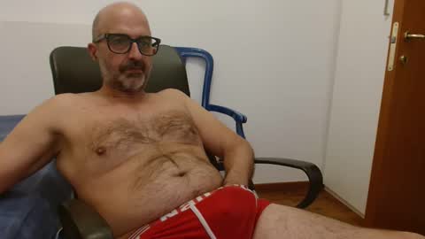 Snapshot of new_simi_74 chatting on 09.23.25 simi online show from 09.23.25