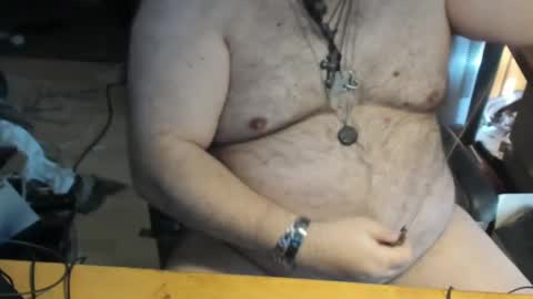 Snapshot of newino chatting on 10.26.25 newino online show from 10.26.25