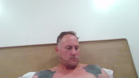 Snapshot of newportman1030 chatting on 10.02.25 amandandhisgirl online show from 10.02.25