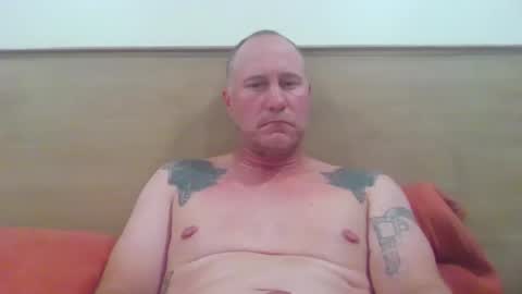 Snapshot of newportman1030 chatting on 11.09.25 amandandhisgirl online show from 11.09.25