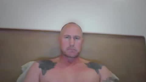 Snapshot of newportman1030 chatting on 12.03.25 amandandhisgirl online show from 12.03.25