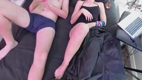 Snapshot of newvay chatting on 01.12.26 CrownChaos online show from 01.12.26