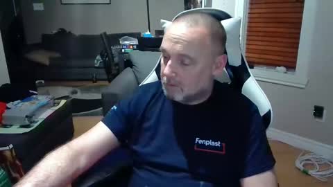 Snapshot of newvvorld chatting on 01.16.25 NewWorld online show from 01.16.25