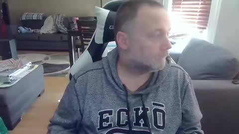 Snapshot of newvvorld chatting on 09.20.25 NewWorld online show from 09.20.25