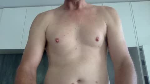 Snapshot of newysub75 chatting on 12.11.24 newysub75 online show from 12.11.24