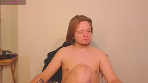 Snapshot of nexxxusme chatting on 03.10.26 nexxxusme online show from 03.10.26