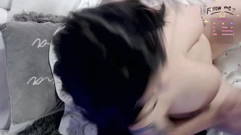 Snapshot of neytiri_moon chatting on 11.08.25 Sandra online show from 11.08.25