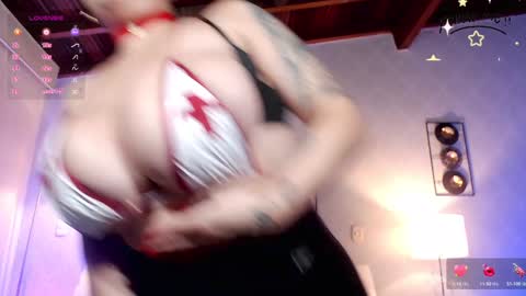 Snapshot of neytiri_moon chatting on 01.14.26 Sandra online show from 01.14.26