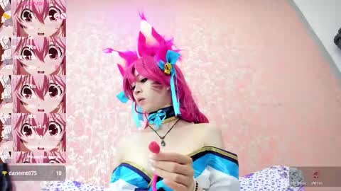 Snapshot of nezuko_mitsuri chatting on 10.17.25 NEZUKO MITSURI online show from 10.17.25