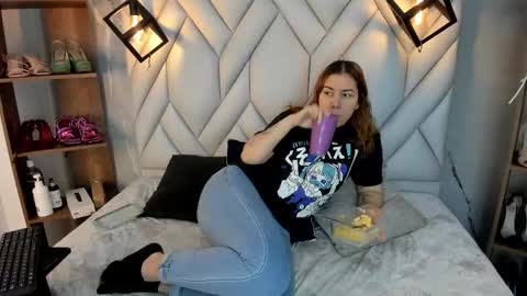 Milena online show from 03.05.25