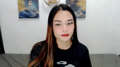 Snapshot of nhicolehollywood chatting on 11.22.25 hottie nicole online show from 11.22.25