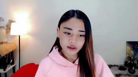 Snapshot of nhicolehollywood chatting on 01.10.26 hottie nicole online show from 01.10.26