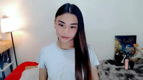 Snapshot of nhicolehollywood chatting on 01.14.26 hottie nicole online show from 01.14.26