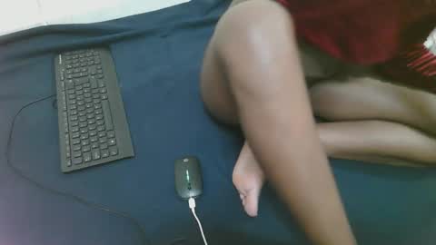 nia_0 online show from 02.11.26