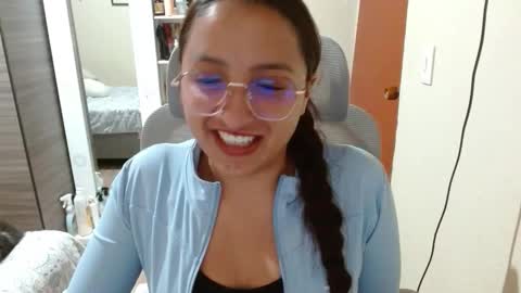 Snapshot of nia_cop chatting on 01.09.26 Dani online show from 01.09.26