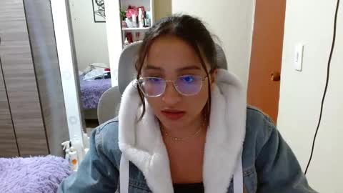 Snapshot of nia_cop chatting on 02.12.26 Dani online show from 02.12.26