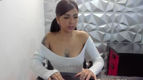Snapshot of nia_malkova chatting on 06.10.26 Nia Malkova online show from 06.10.26