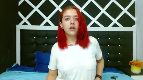 Estefani  online show from 12.19.24