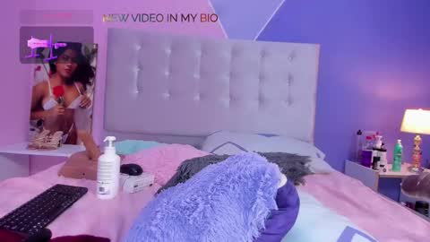 N I A online show from 02.28.25