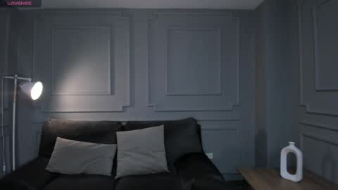 Call me Nia  online show from 03.06.25