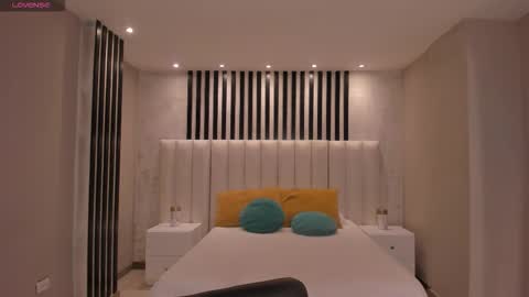 Call me Nia  online show from 09.11.25