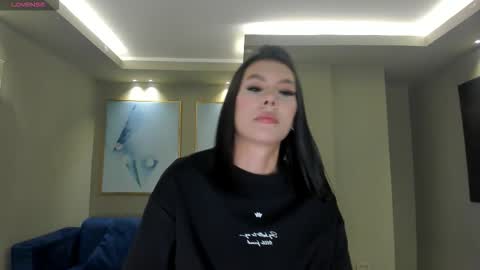 Call me Nia  online show from 10.03.25