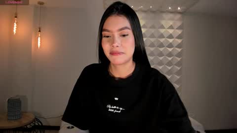 Call me Nia  online show from 02.01.26