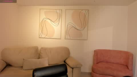 Call me Nia  online show from 04.11.26