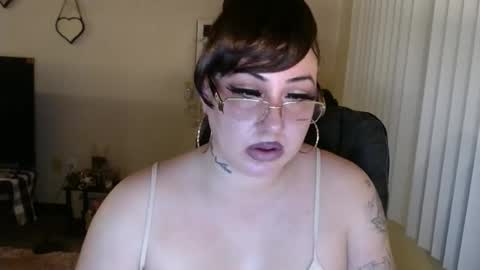 Snapshot of niccibaby chatting on 03.04.25 Nicci babyyy online show from 03.04.25