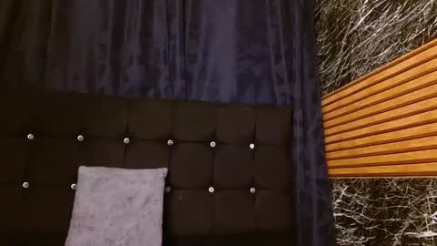 Michell  online show from 02.25.25