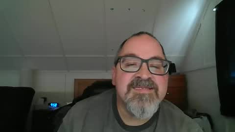 Snapshot of niceguy7208 chatting on 09.19.25 niceguy7208 online show from 09.19.25