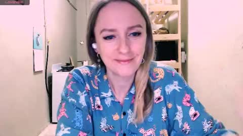 Snapshot of nicekat chatting on 07.05.26 Kathrine online show from 07.05.26
