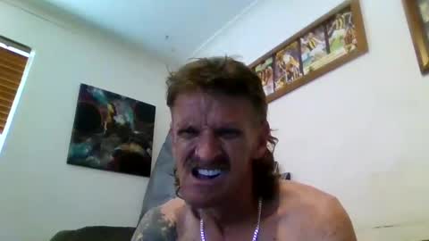 Snapshot of niceozziecockxxx chatting on 12.15.24 Sexiishaine online show from 12.15.24