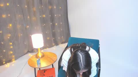 Nicole online show from 12.20.25