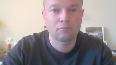 Snapshot of nick1990b chatting on 04.07.26 nick1990b online show from 04.07.26