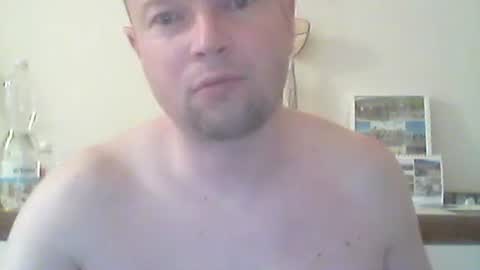 Snapshot of nick1990b chatting on 04.09.26 nick1990b online show from 04.09.26