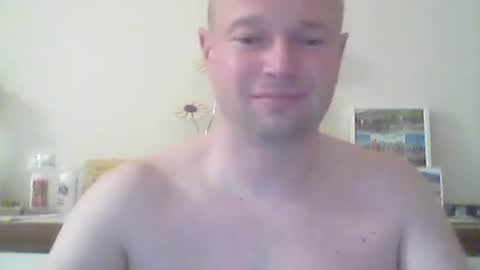 Snapshot of nick1990b chatting on 04.20.26 nick1990b online show from 04.20.26