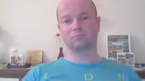 Snapshot of nick1990b chatting on 05.11.26 nick1990b online show from 05.11.26