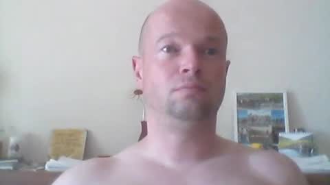 Snapshot of nick1990b chatting on 08.05.26 nick1990b online show from 08.05.26