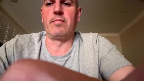 nick578320 online show from 10.26.25