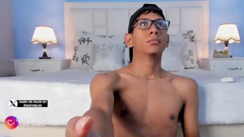 Snapshot of nick_collins20 chatting on 09.13.25 Nick online show from 09.13.25